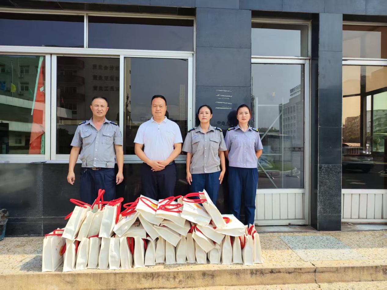 24c6f1ed5b22b106f8f7849bf7e2df7d