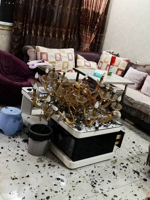 李中雨家受损.jpg
